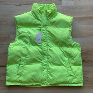 XxL Puffer Vest, Waist cord for adjusting pockets, high neck with snaps